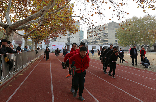 我队举行庆祝建队60周年职工运动会