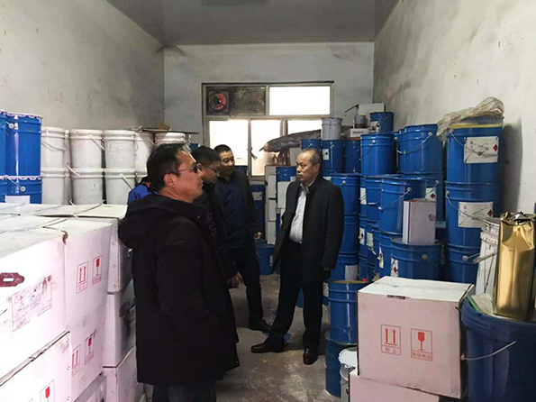 周贤金赴涂料厂西北办事处督导检查安全生产工作