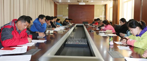 机关党支部开展“做‘四讲四有’合格党员”专题讨论