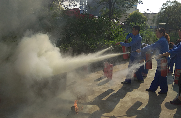 太平洋印务组织消防安全培训和应急灭火演练