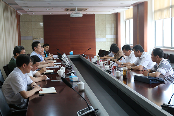 副局长许洪信、戴斌一行到我队调研指导工作