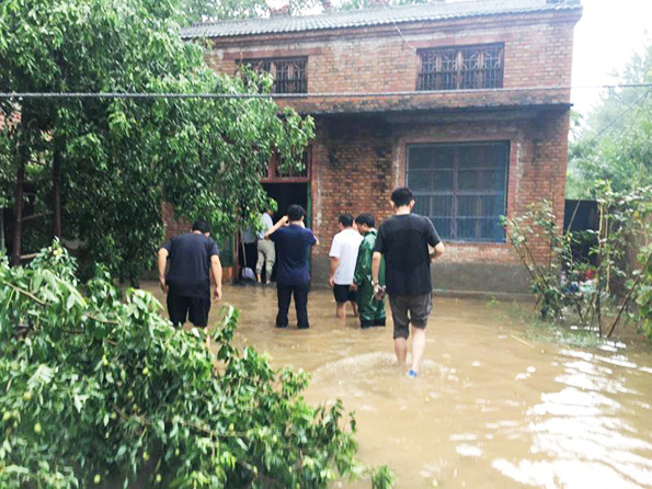 徐州应急中心奋战台风受灾抢险第一线