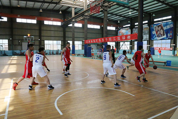 省局男子职工篮球小组赛在我队举行