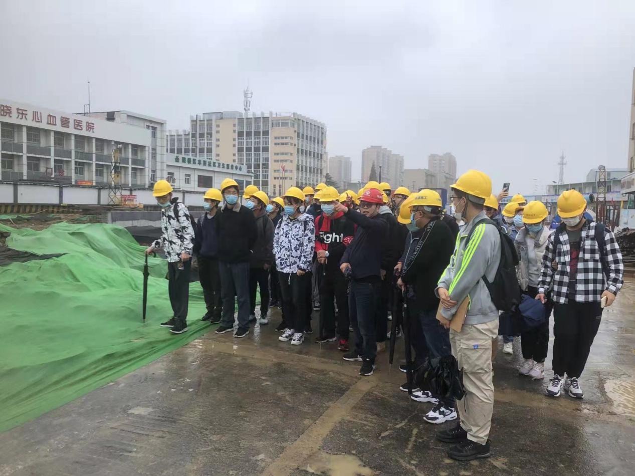 中国矿大师生到基桩公司地铁施工项目现场开展认知实习