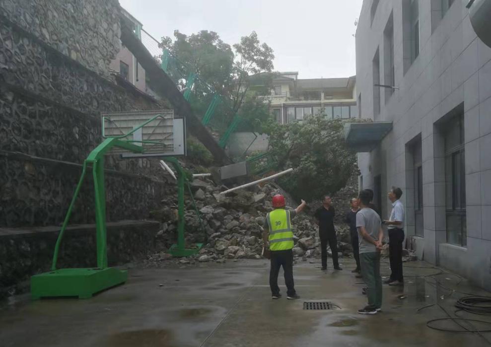 徐州技术中心应急处置一起突发地灾险情